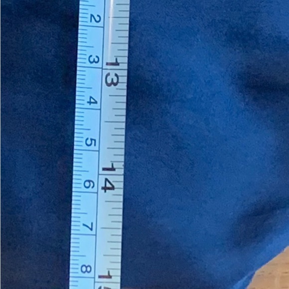 lululemon jacket. Black. Size 4. Measurements in photo. - Picture 7 of 9